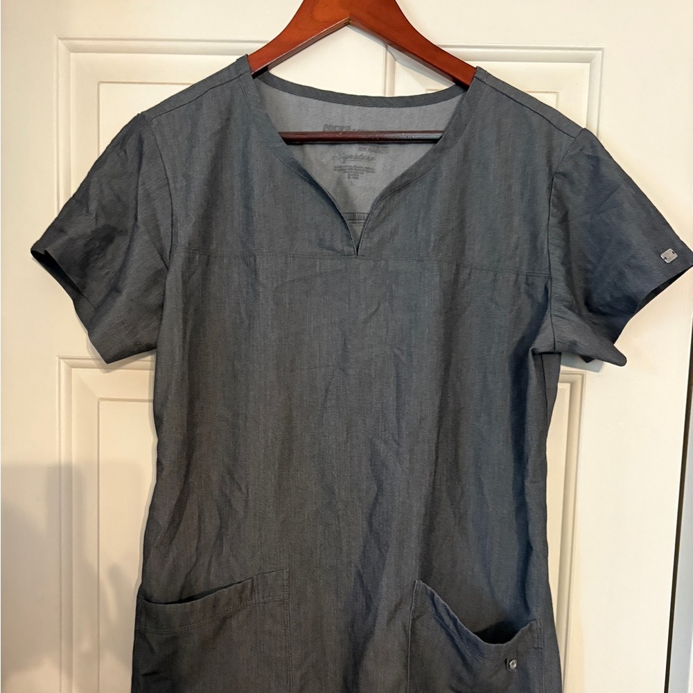 Grey's Anatomy Short Sleeve Top - Gray